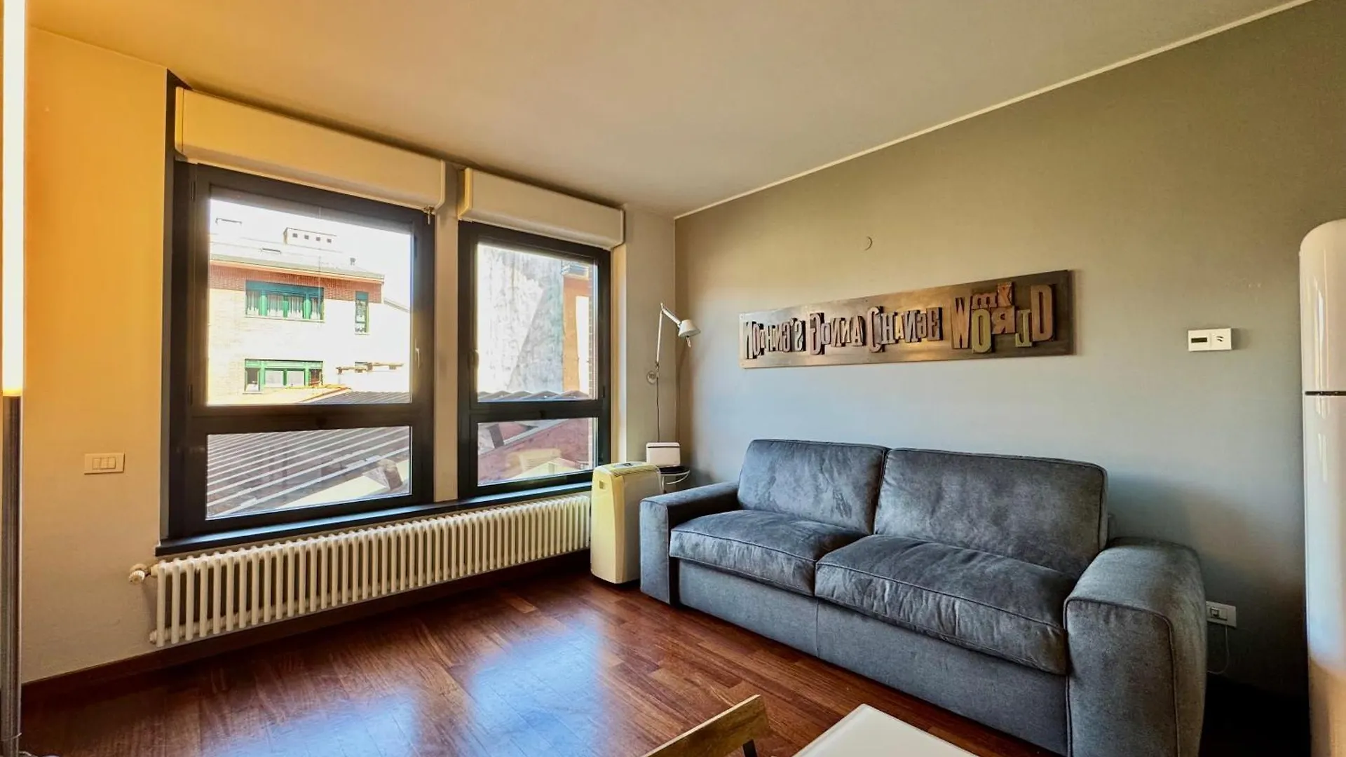 Modern Navigli Apartment Милан